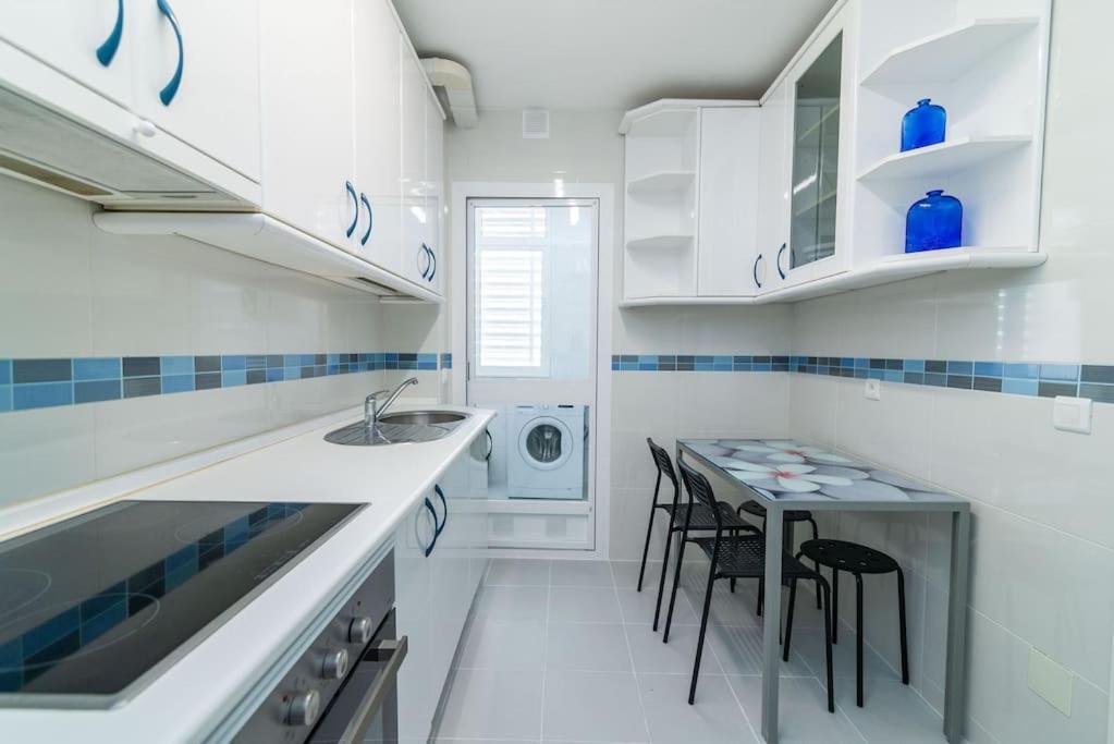 Maravilloso 3bdr,50m From * Benalmadena