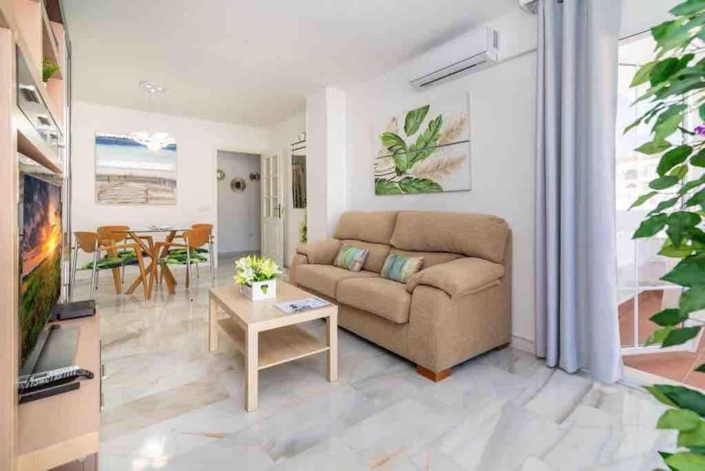 Maravilloso 3bdr,50m From Apartment